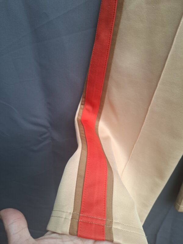 Jill & Mitch jogger camel rood zijstreep wide leg