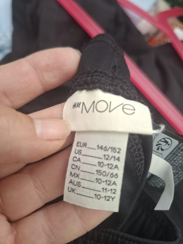 H&M Move sportshort maat 146/152