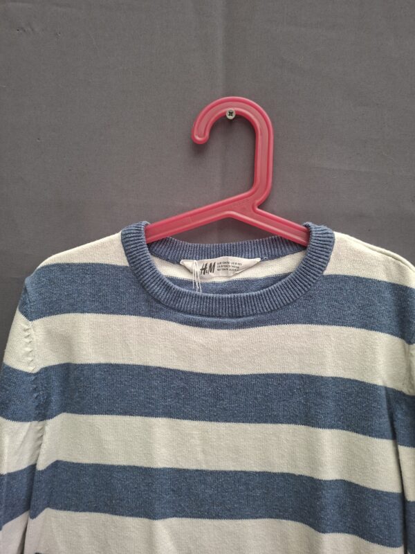 20260503_094728 H&M trui maat 134/140