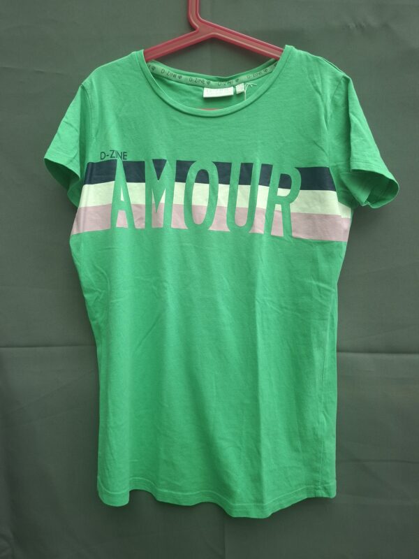 20260503_095928 D-Zine T-shirt maat 164
