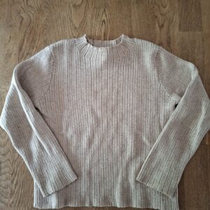 20260505_182017 Zara beige ribtrui maat 104