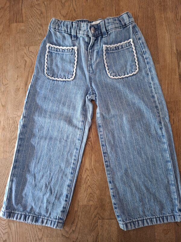 Zara lichtblauwe gestreepte jeans maat 104