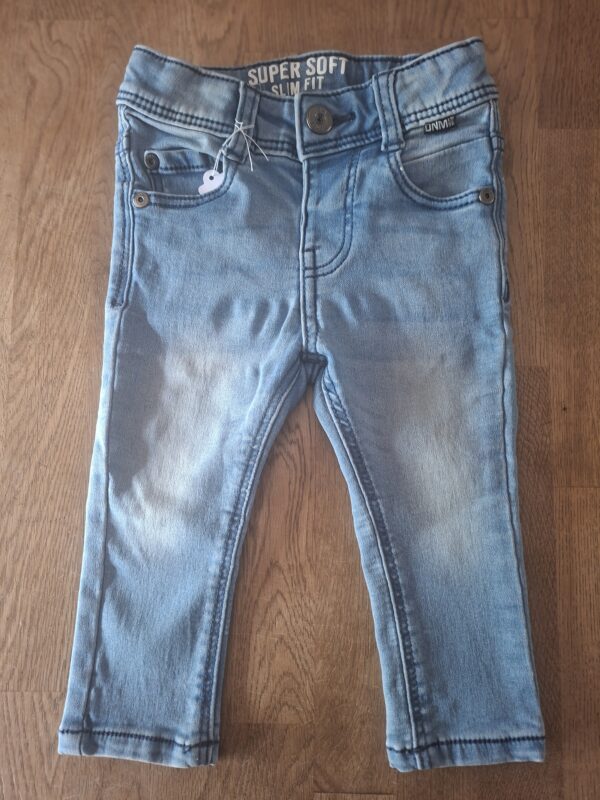 Wibra DNM spijkerbroek slim fit lichtblauw maat 74