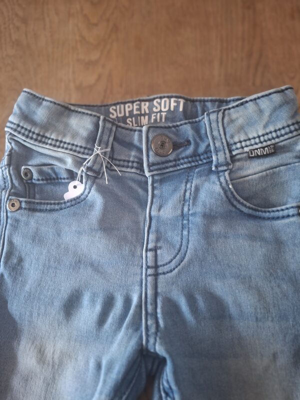 Wibra DNM spijkerbroek slim fit lichtblauw maat 74