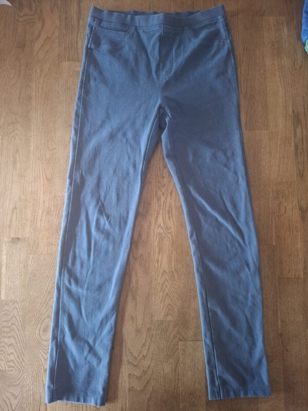 20260506_161553 Zara jegging lichtblauw maat 134