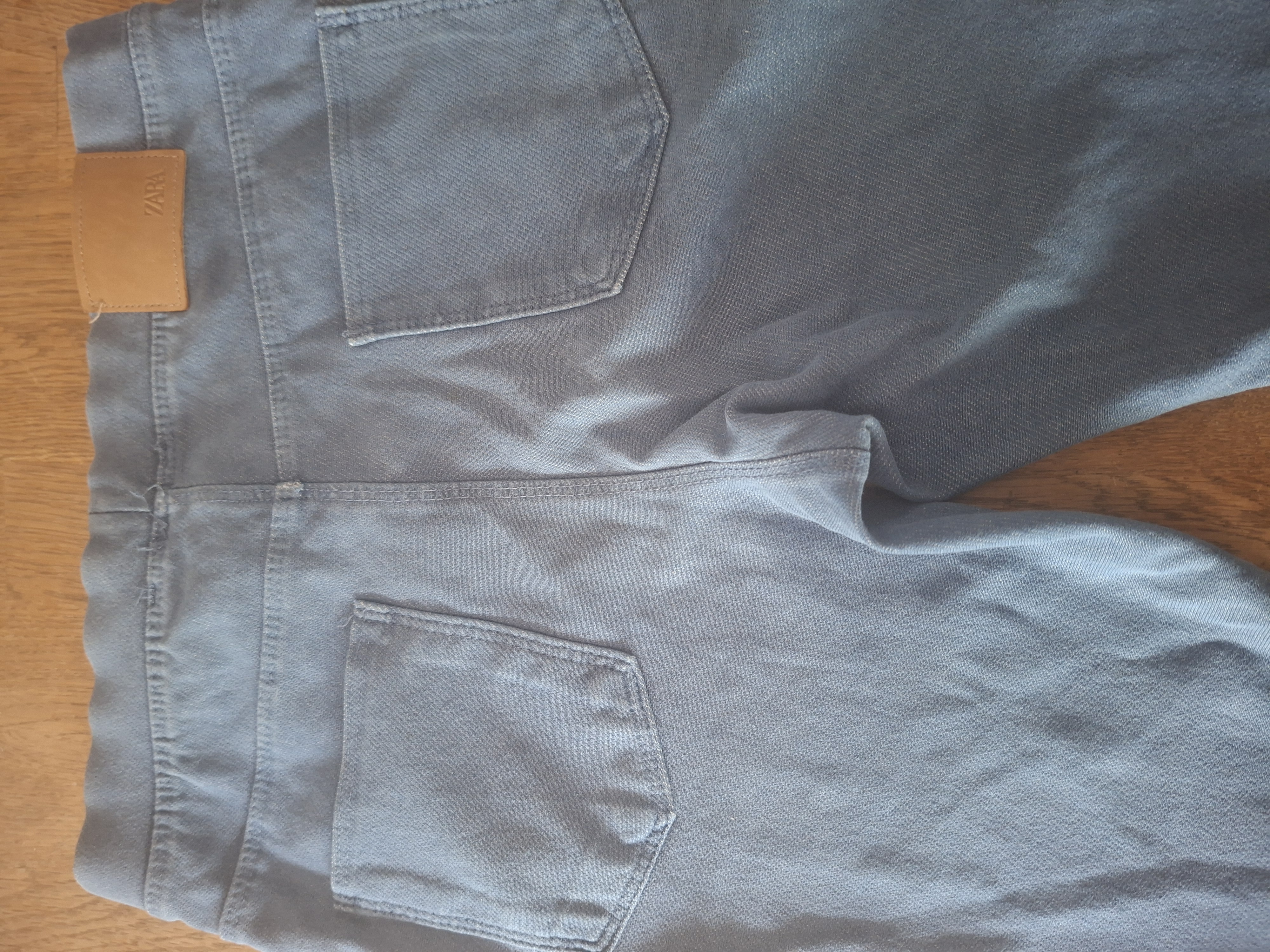 20260506_161629 Zara jegging lichtblauw maat 134