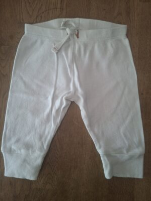 HEMA baby joggingbroekje wit maat 62