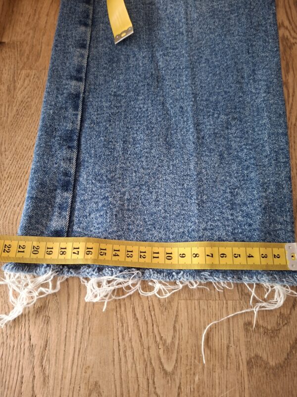 20260508_150858 Zara donkerblauwe straight jeans W34