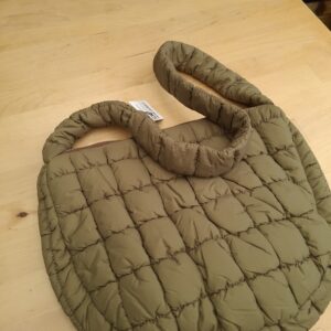 20260517_154237 Yehwang gewatteerde hobo bag olijfgroen/khaki
