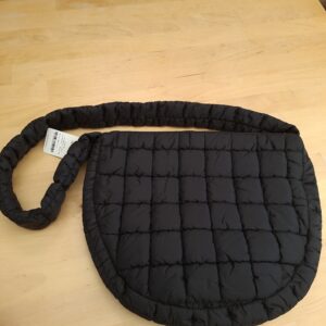 20260517_154252 Yehwang gewatteerde hobo bag zwart