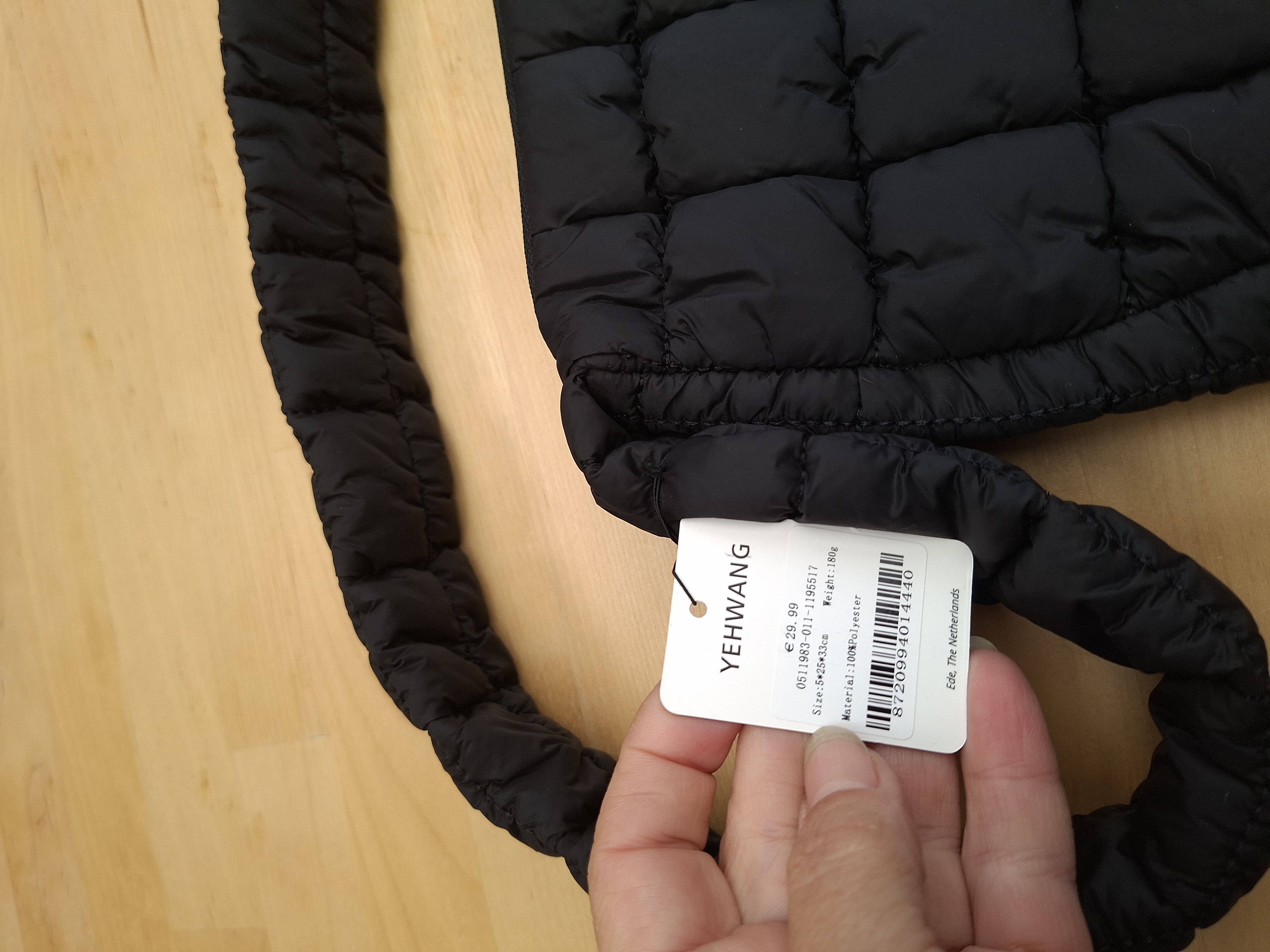 20260517_154257 Yehwang gewatteerde hobo bag zwart