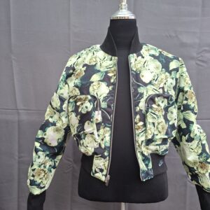 20260517_180346 Nike Sportswear reversible windrunner jack zwart/teal maat S