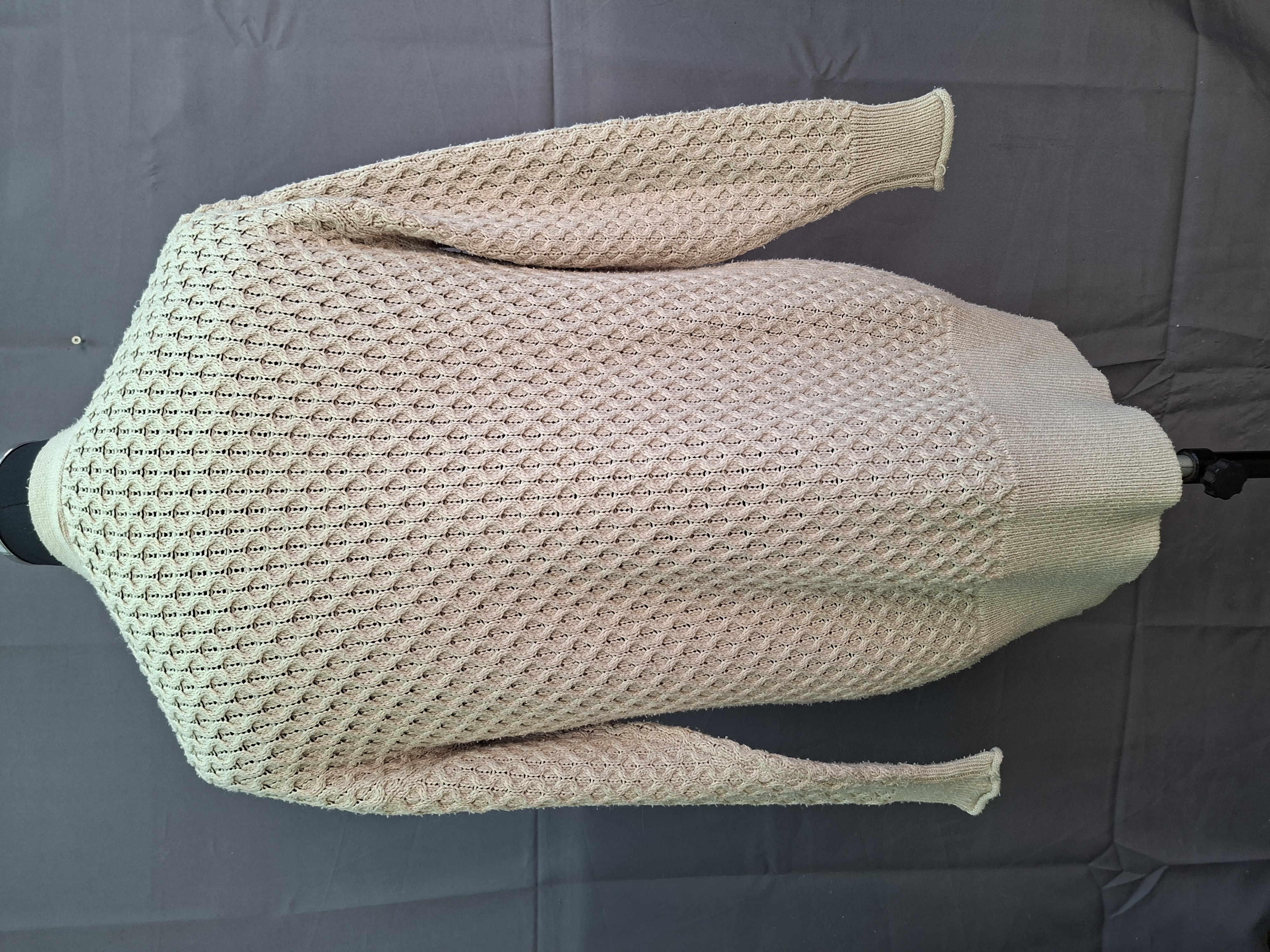 20260518_192254 HEMA gebreid vest ecru maat S