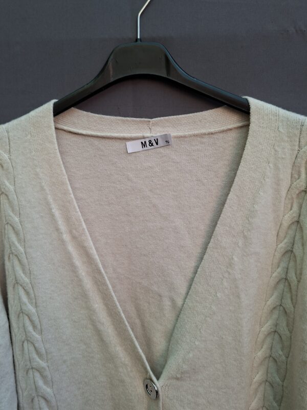 M&V lange cardigan ecru kabelpatroon One Size