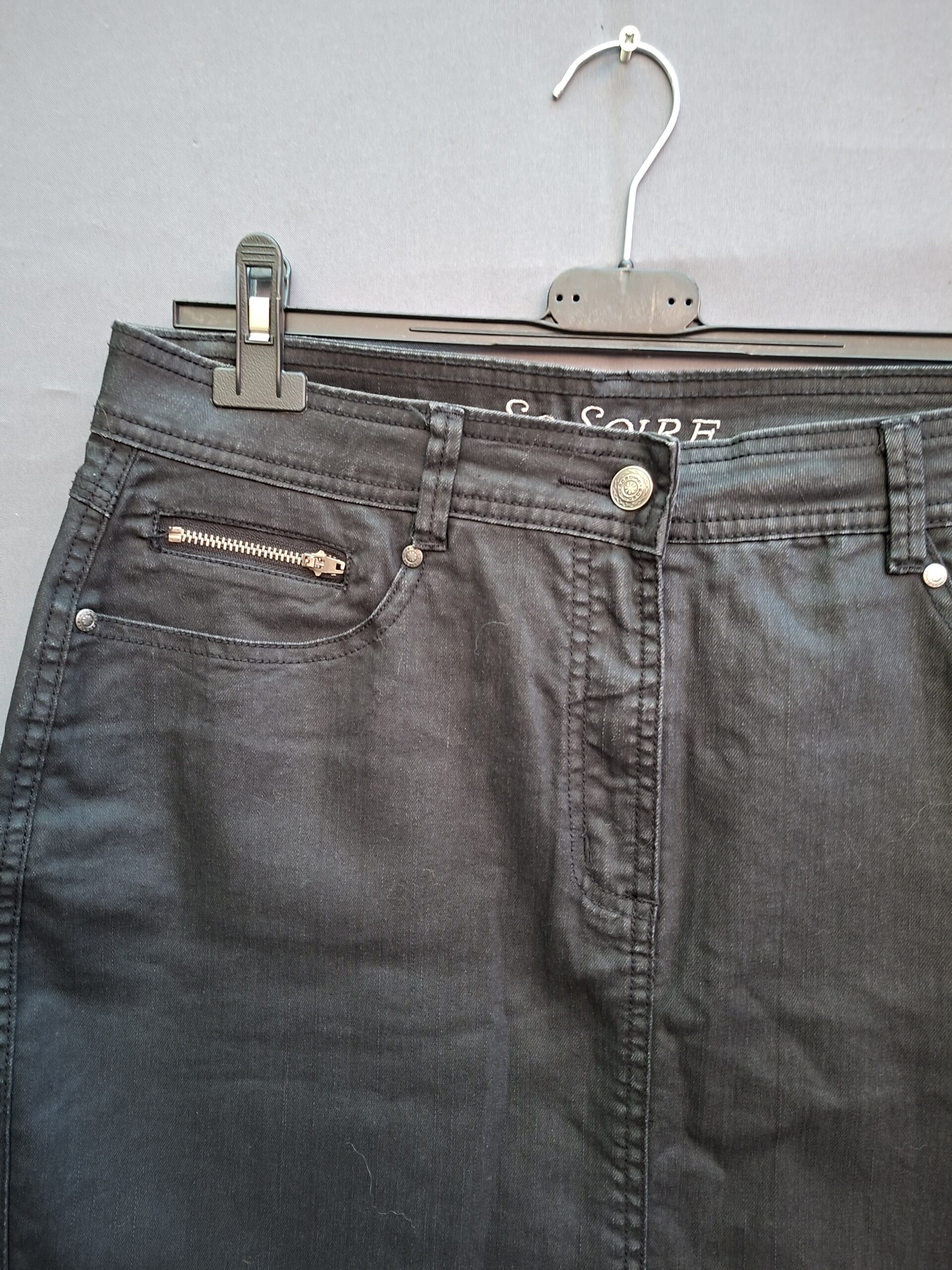 20260518_200337 So Soire Abby denim rok zwart maat 42