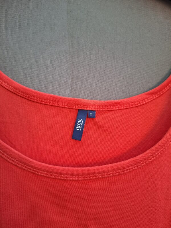 20260518_200638 Cecil tanktop rood maat XL