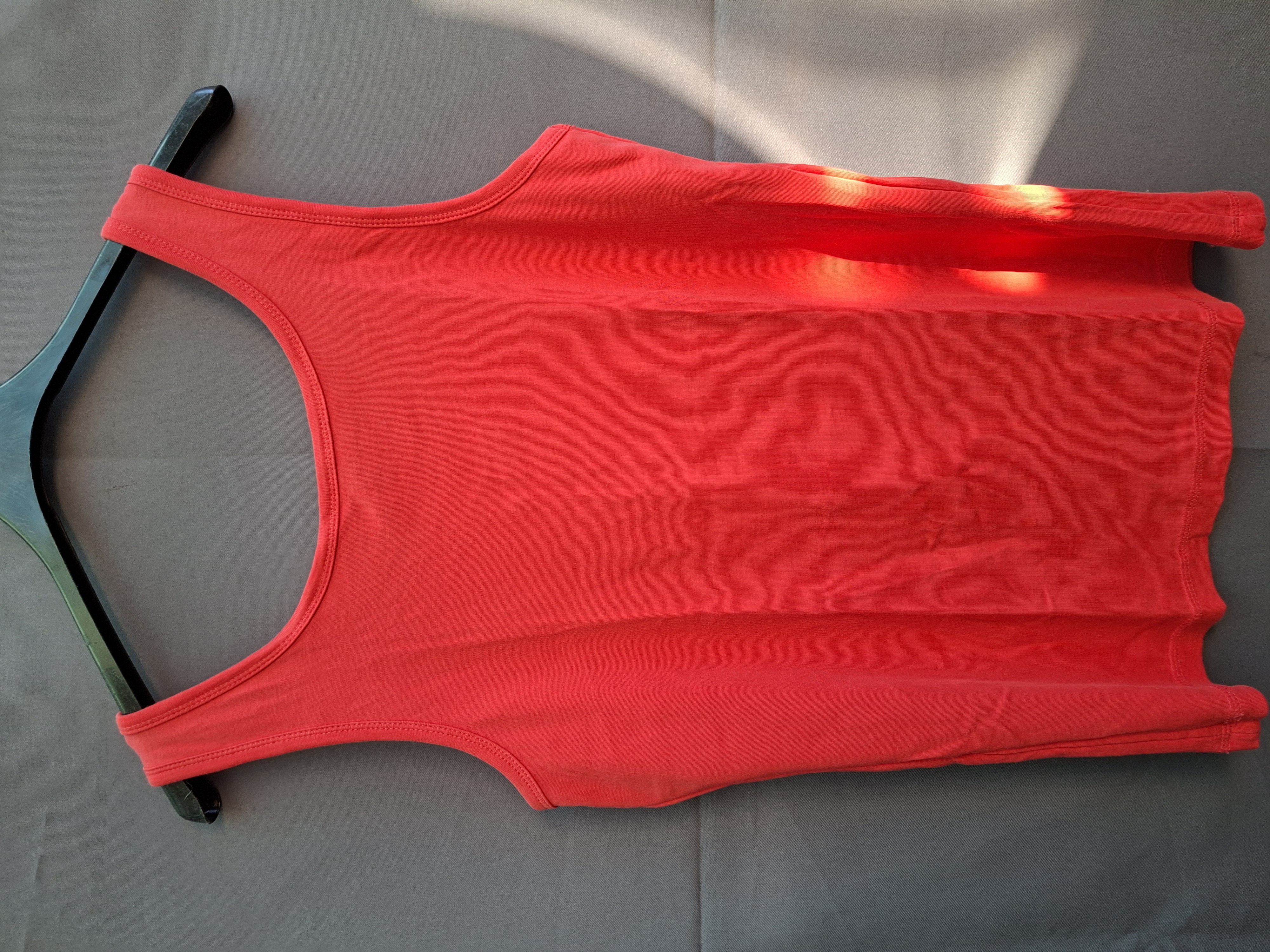 20260518_200646 Cecil tanktop rood maat XL