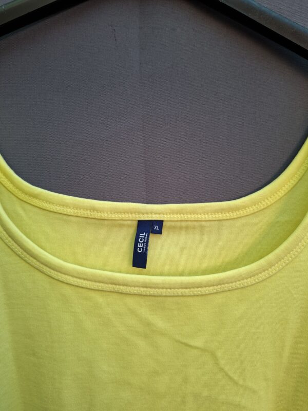 20260518_200701 Cecil tanktop geel maat XL