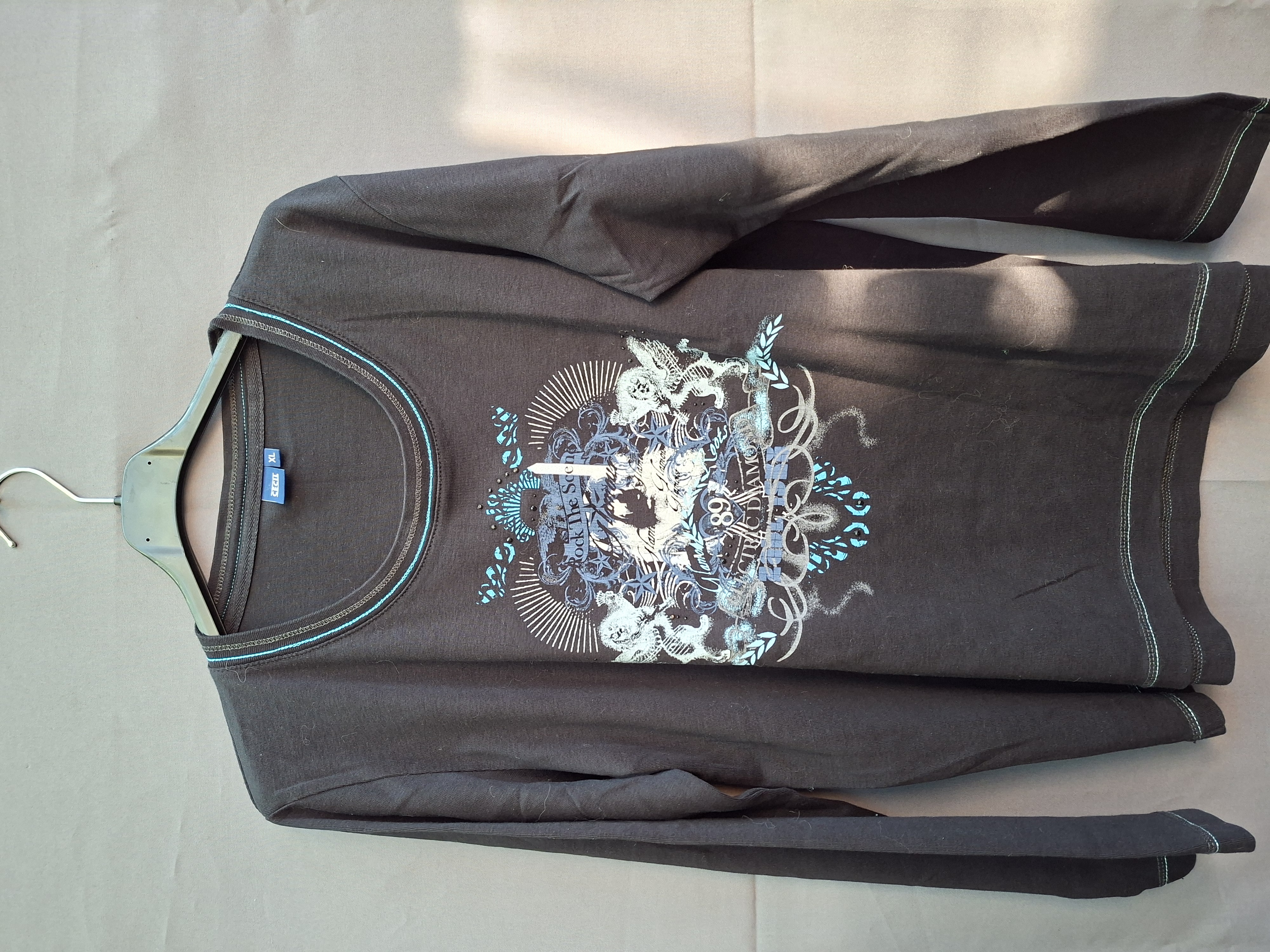 Cecil longsleeve zwart "Rock The Scene" print maat XL