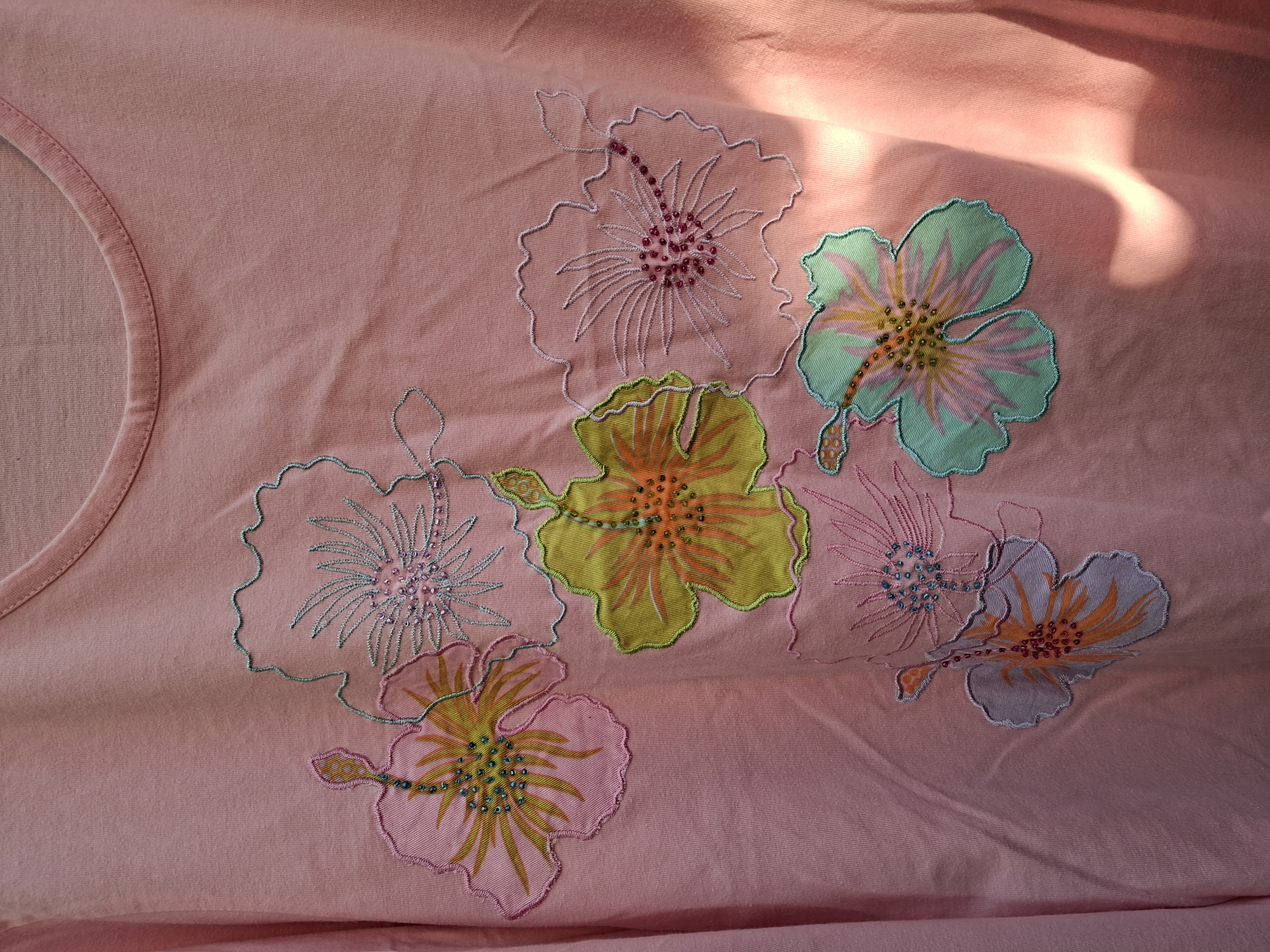 20260518_201417 Intown longsleeve roze geborduurde bloemen maat XL