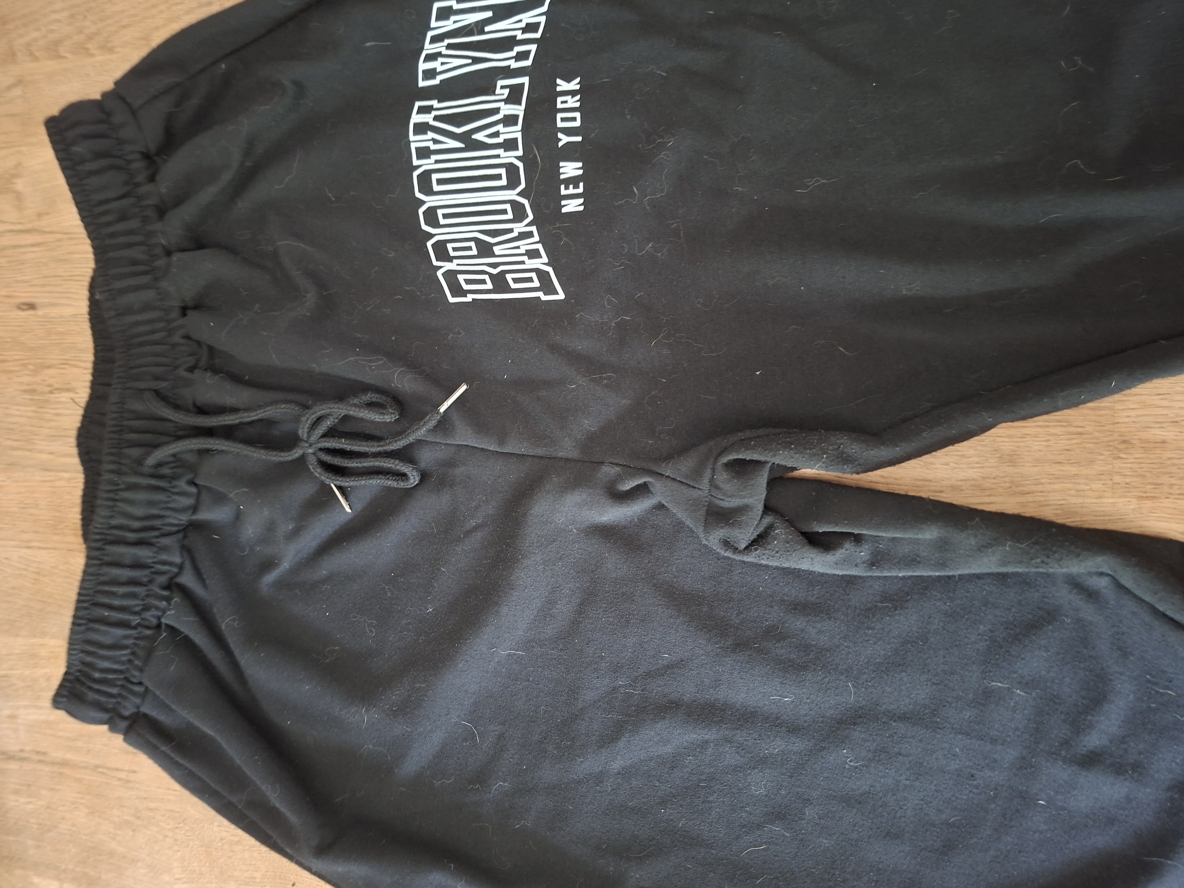 Shein joggingbroek zwart "Brooklyn New York" print maat L