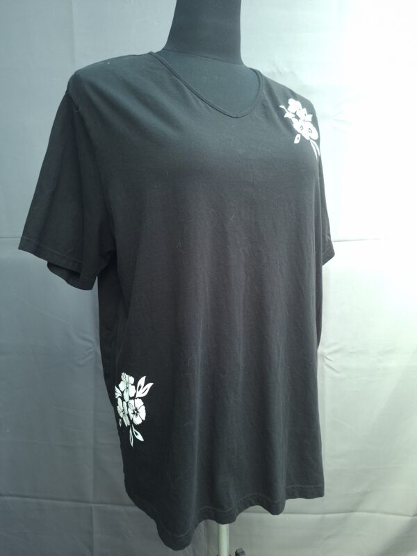 bpc selection bonprix t-shirt zwart met witte bloemenprint