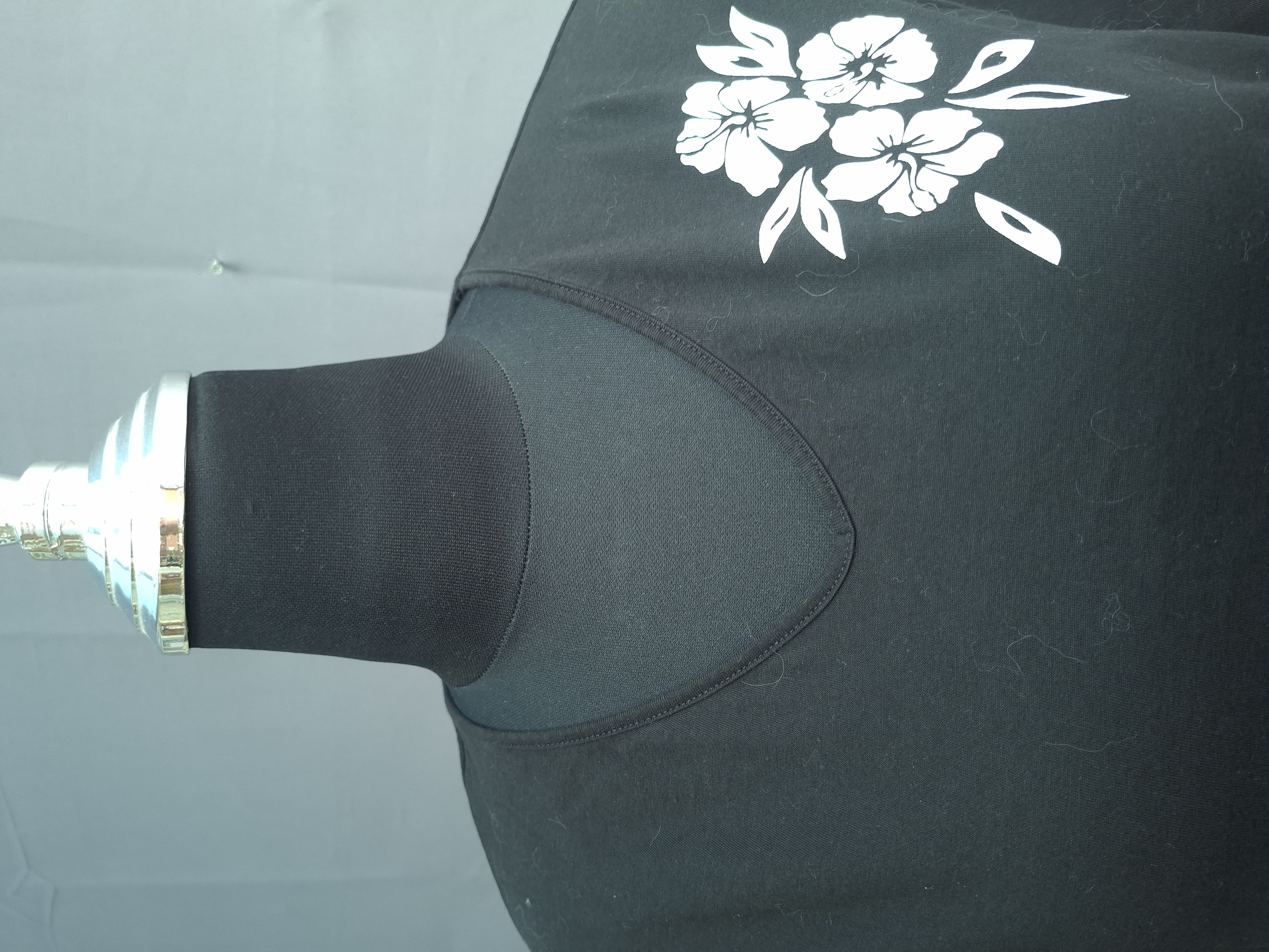 bpc selection bonprix t-shirt zwart met witte bloemenprint