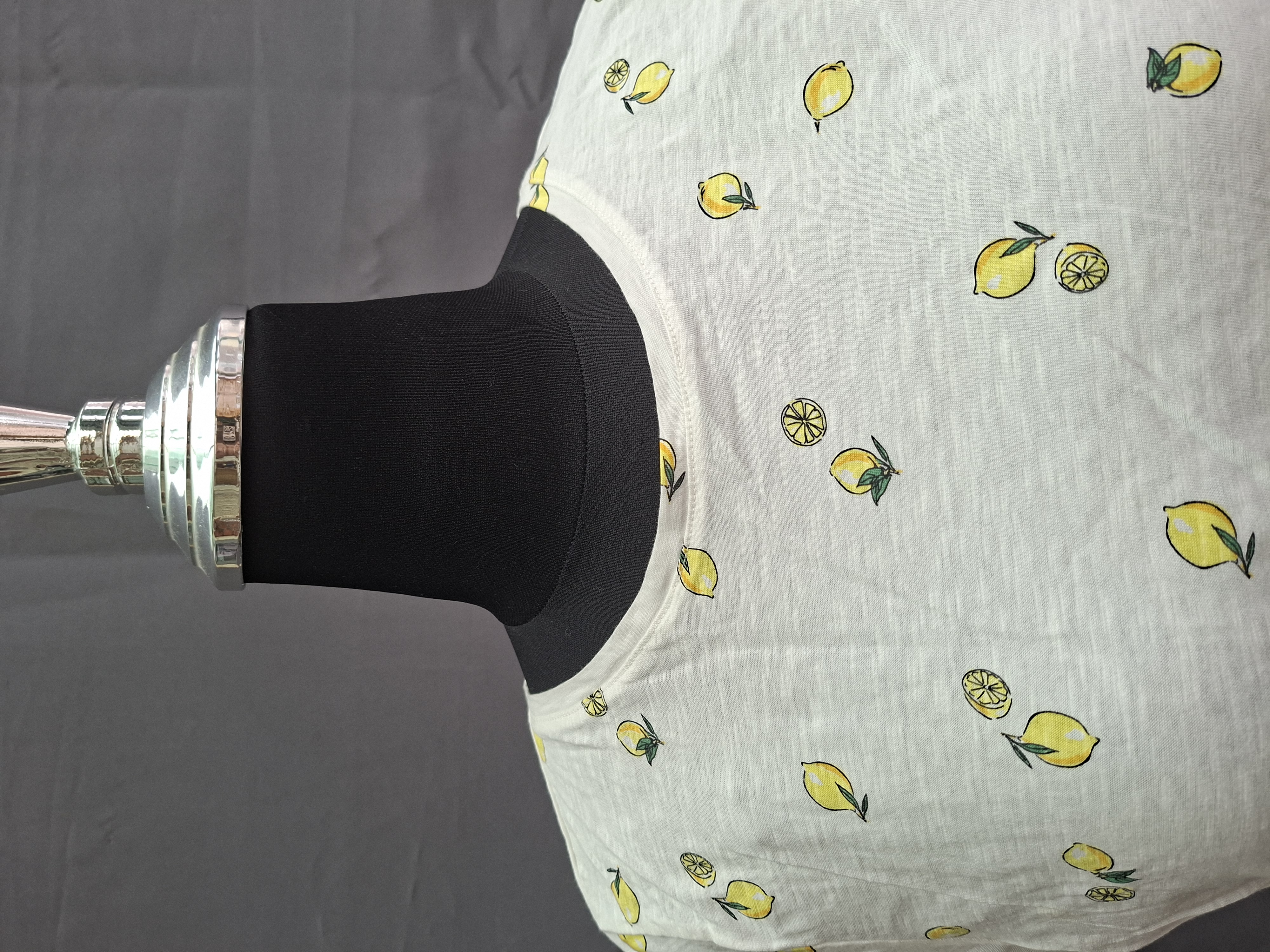 Yessica t-shirt wit citroenprint