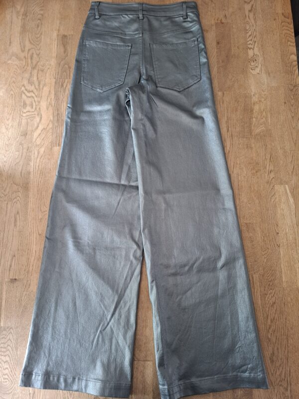 JDY Jacqueline de Yong wide leg broek metallic zilvergrijs