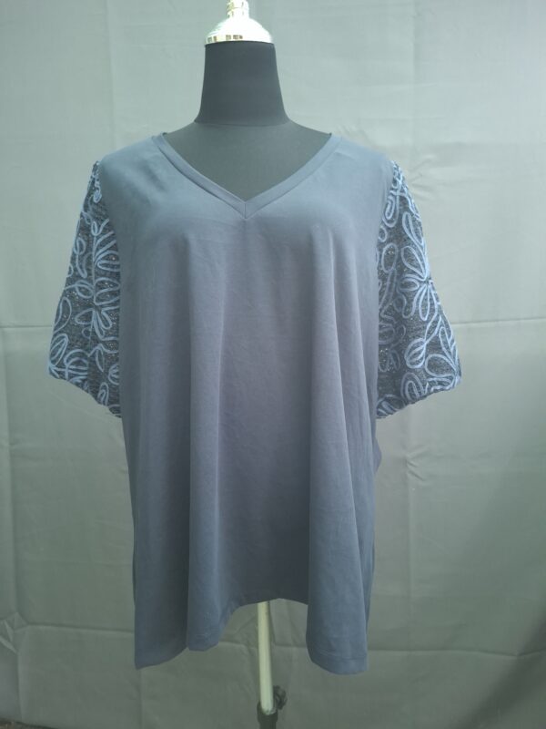 MS Mode t-shirt donkerblauw met kant mouwen en borduursel maat 3XL