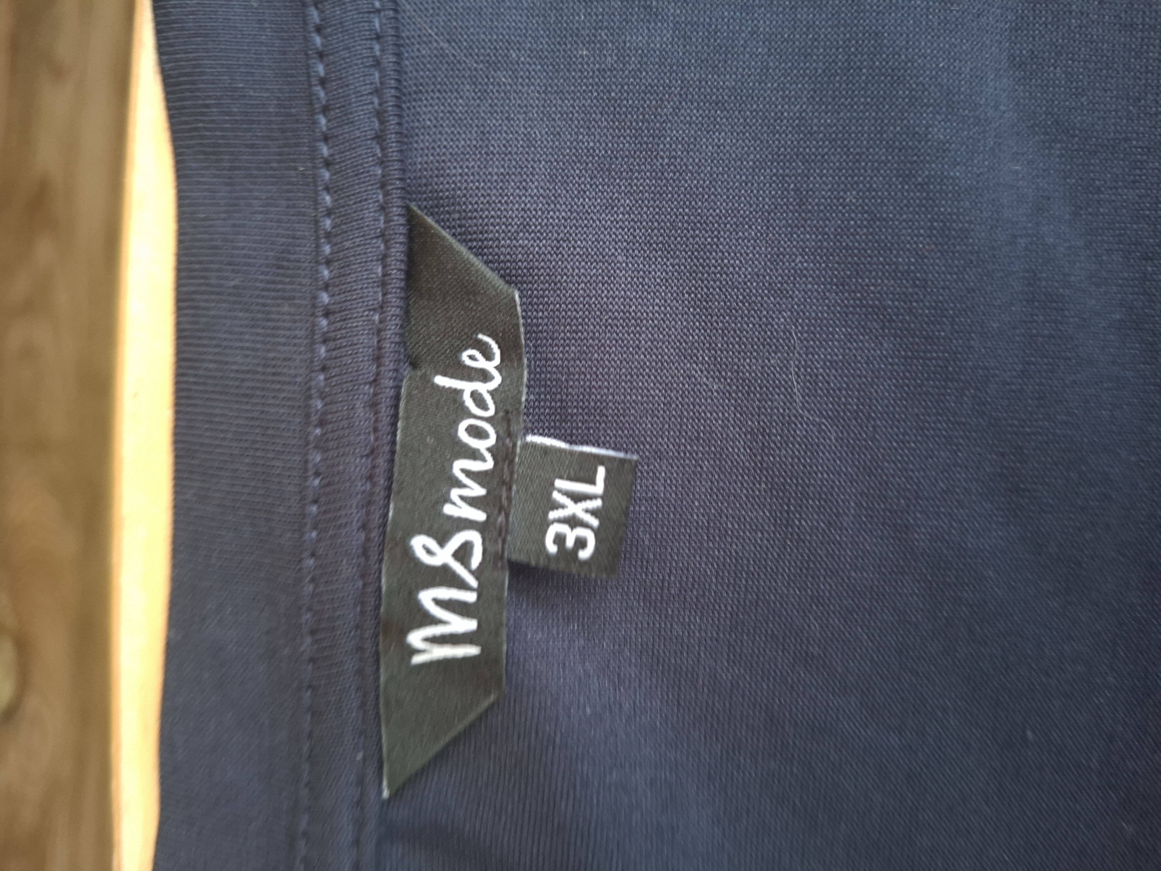 MS Mode t-shirt donkerblauw met kant mouwen en borduursel maat 3XL