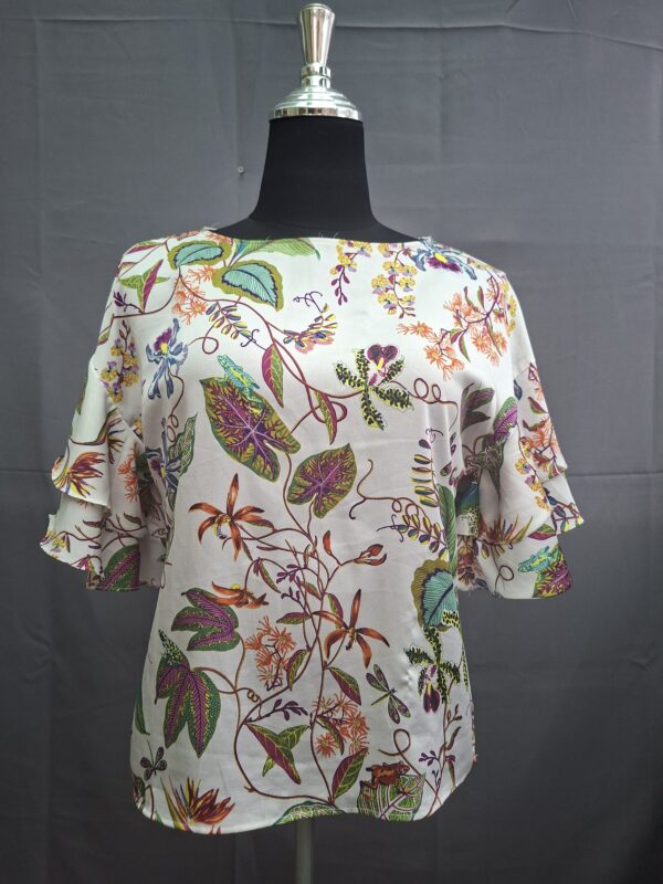 H&M blouse wit met tropische print en dubbele volantmouwen maat 36
