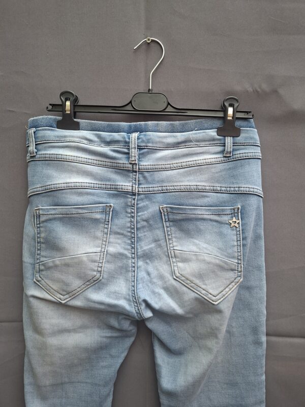 Jewelly jogger jeans lichtblauw elastische tailleband slim fit maat M/38
