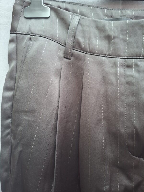 C&A wide leg broek zwart krijtstreep satijnlook hoge taille maat 36
