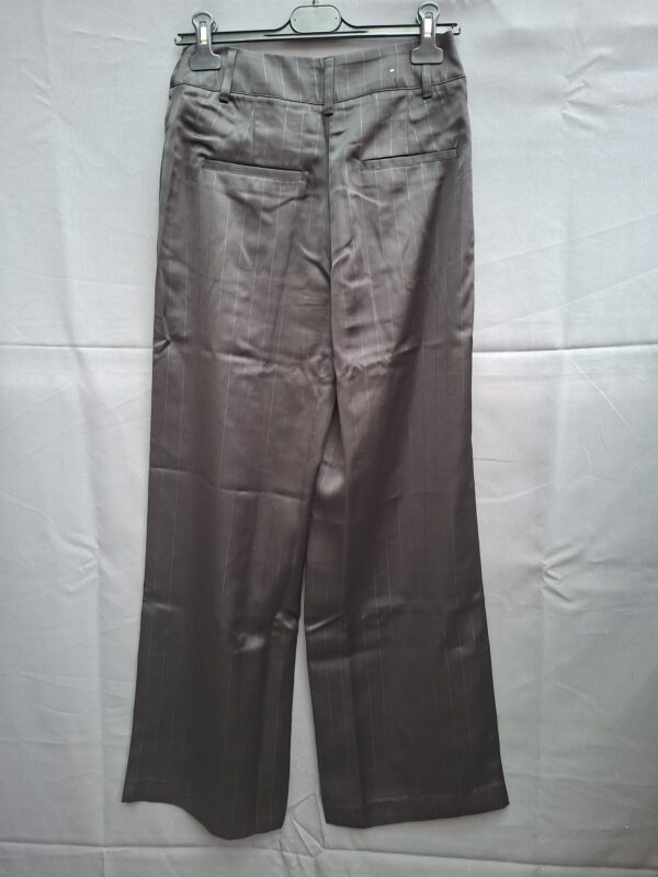 C&A wide leg broek zwart krijtstreep satijnlook hoge taille maat 36