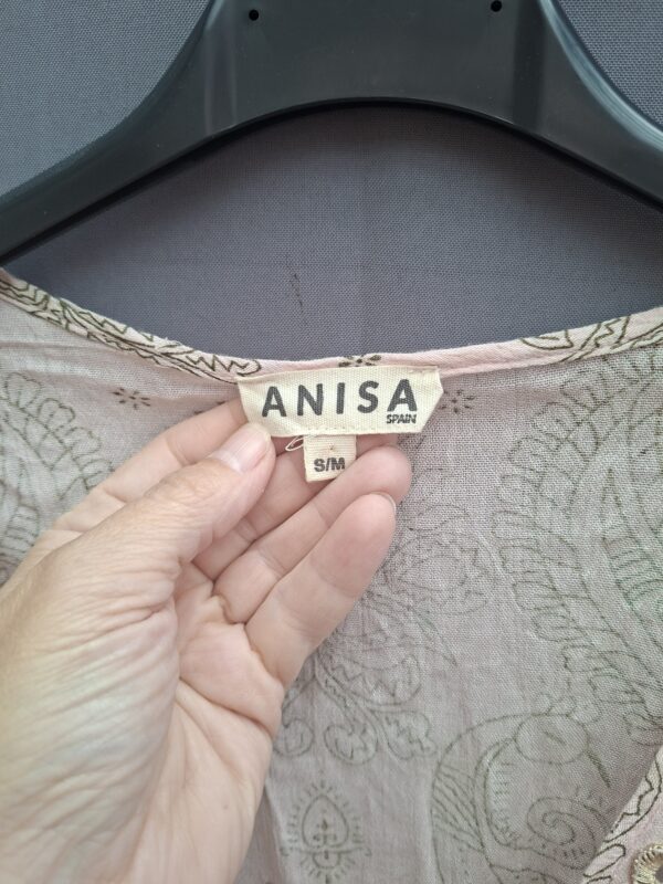 Anisa Spain boho jurk lichtroze/zalm paisley print gouden