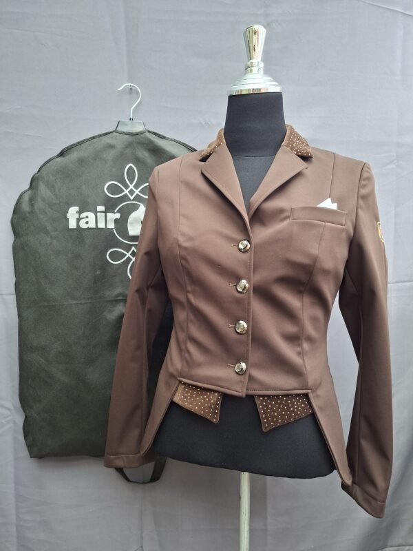 Fair Play Bea dressuur wedstrijdjas chocoladebruin — Nieuw, nooit gedragen