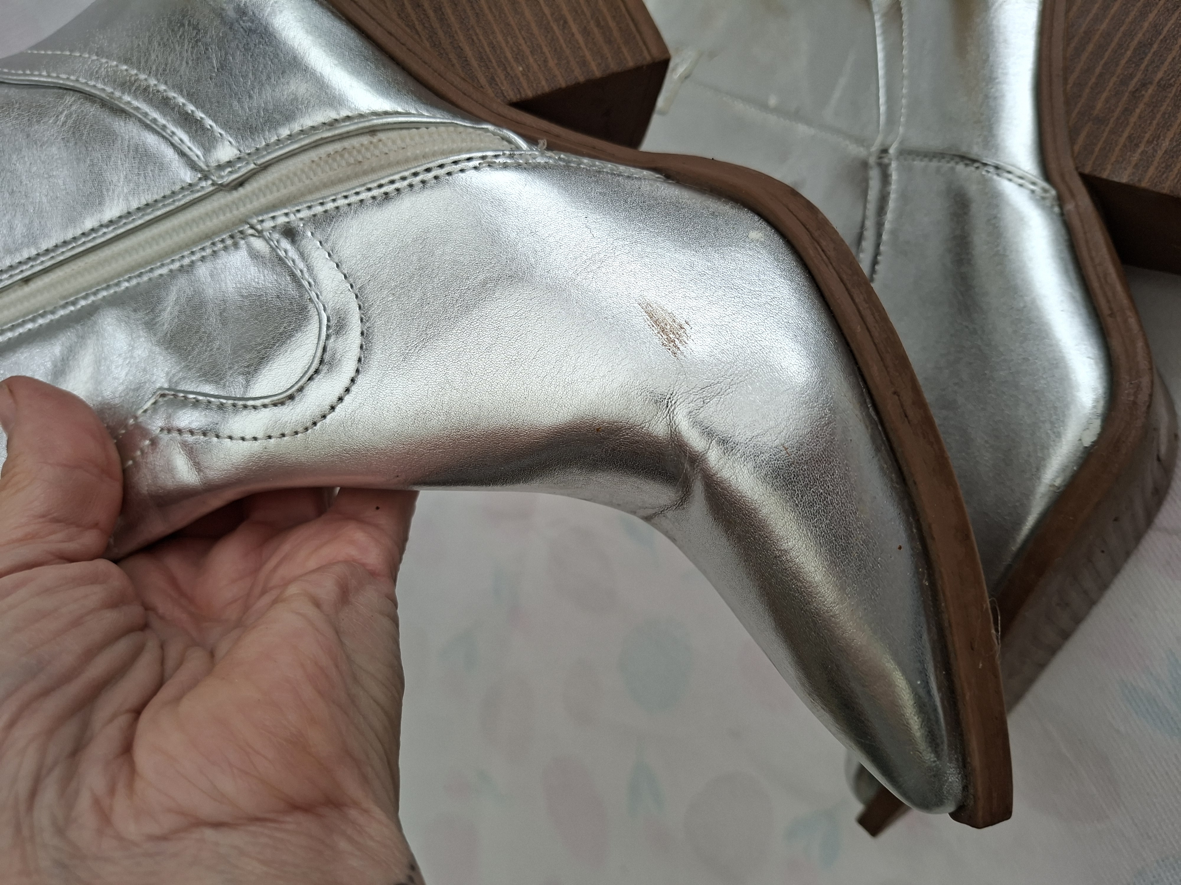 20260606_144847 Day-Vine Shoes zilveren western cowboy boots met hak maat 36