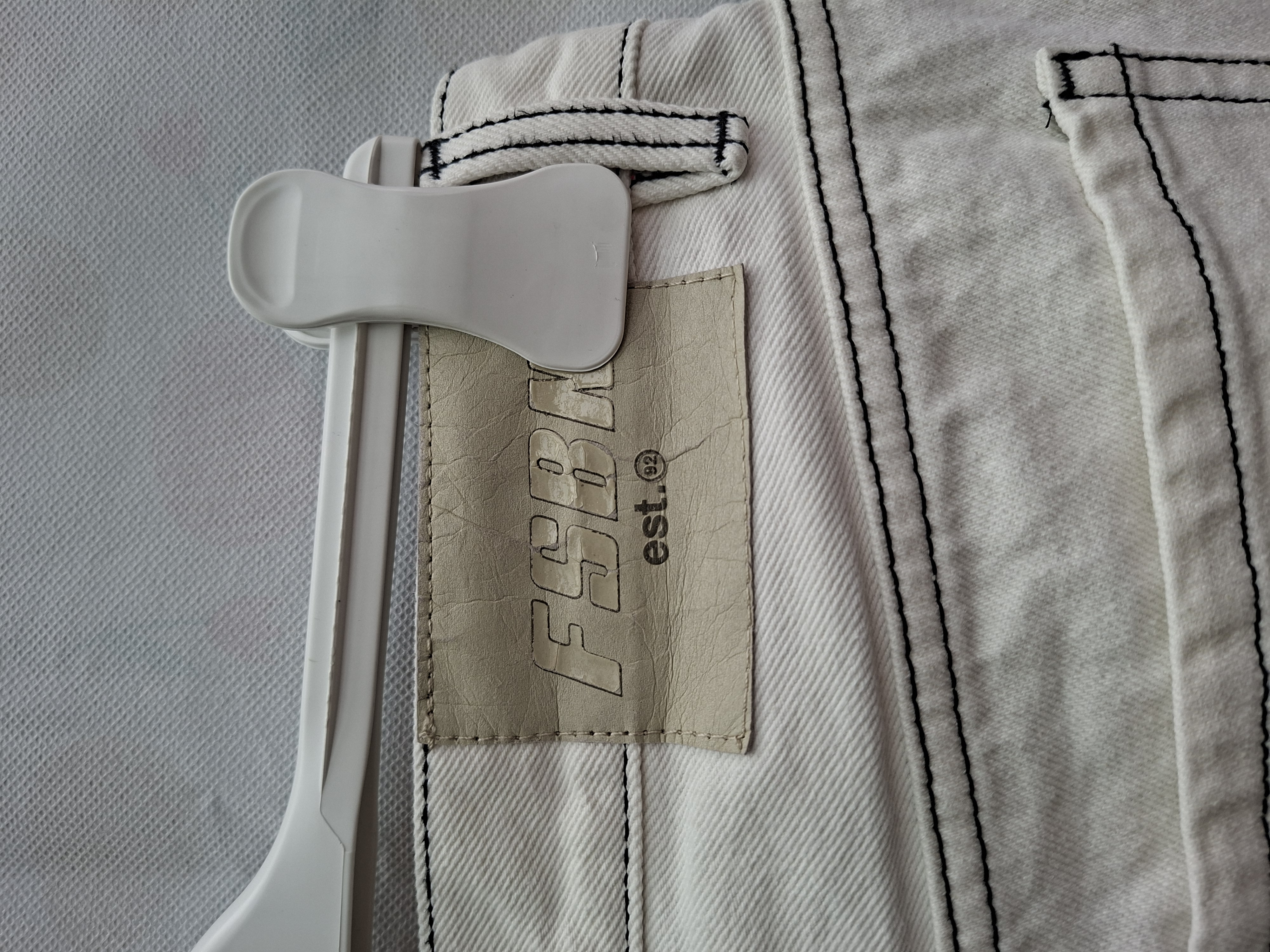20260609_162838 FSBN Denim Nick Saggy crème wide leg broek